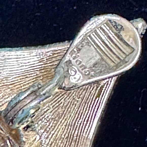 Vintage Monet black enamel gold crystal art deco triangle clip Earrings - Picture 6 of 6